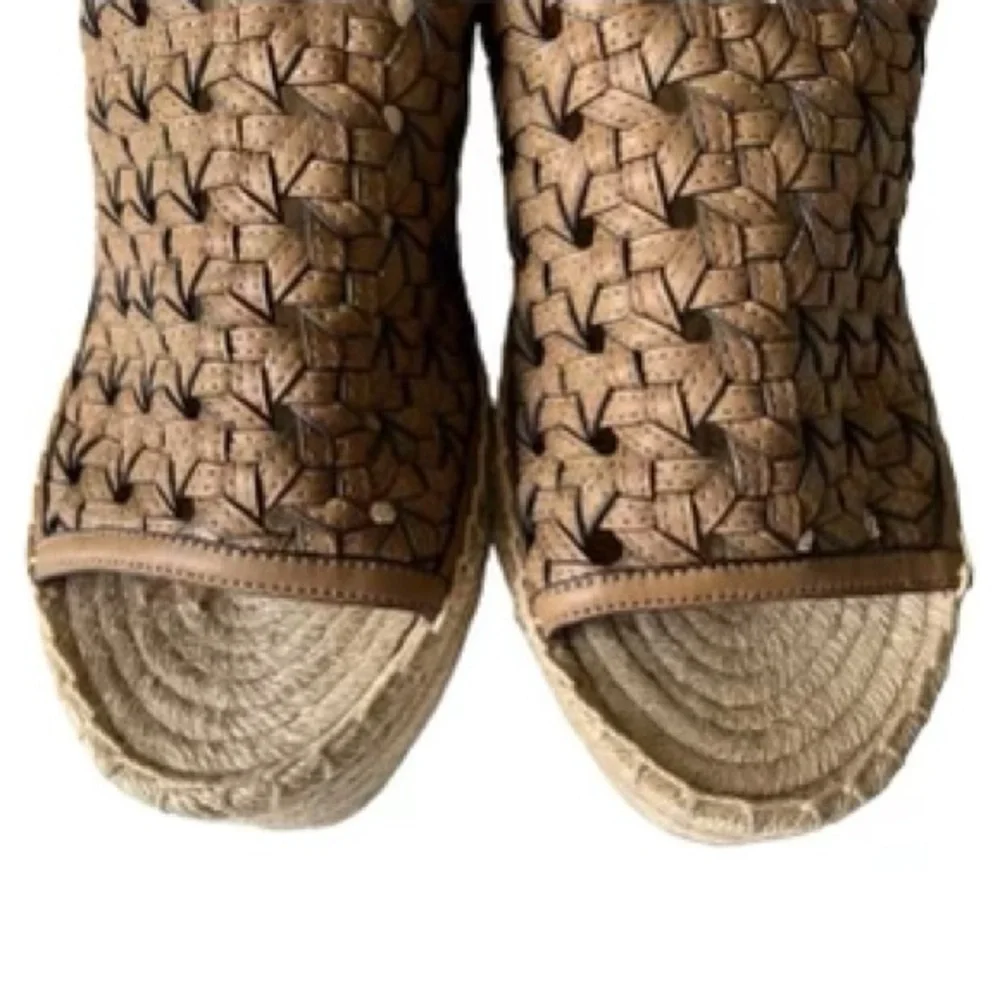 Tory Burch Basketweave Espadrille Leather Wedge Almond Flour Size 11 NWOB